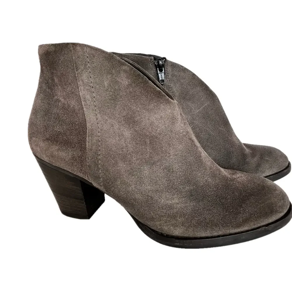 Paul Green Delgado Gray Suede Distressed Booties 5 Side Zipper Wrapped Heel